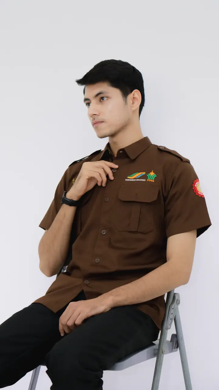 Kemeja dan wearpack seragam kerja buatan Bazuin Clothing 2
